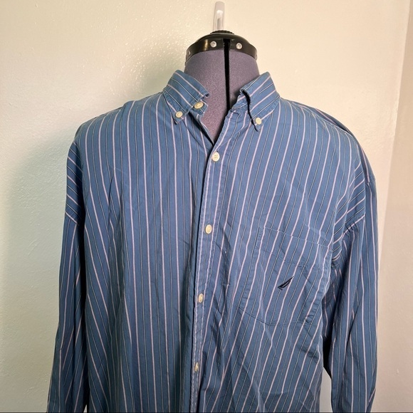 Nautica Vintage Button Down Shirt Blue Stripes - Picture 2 of 11
